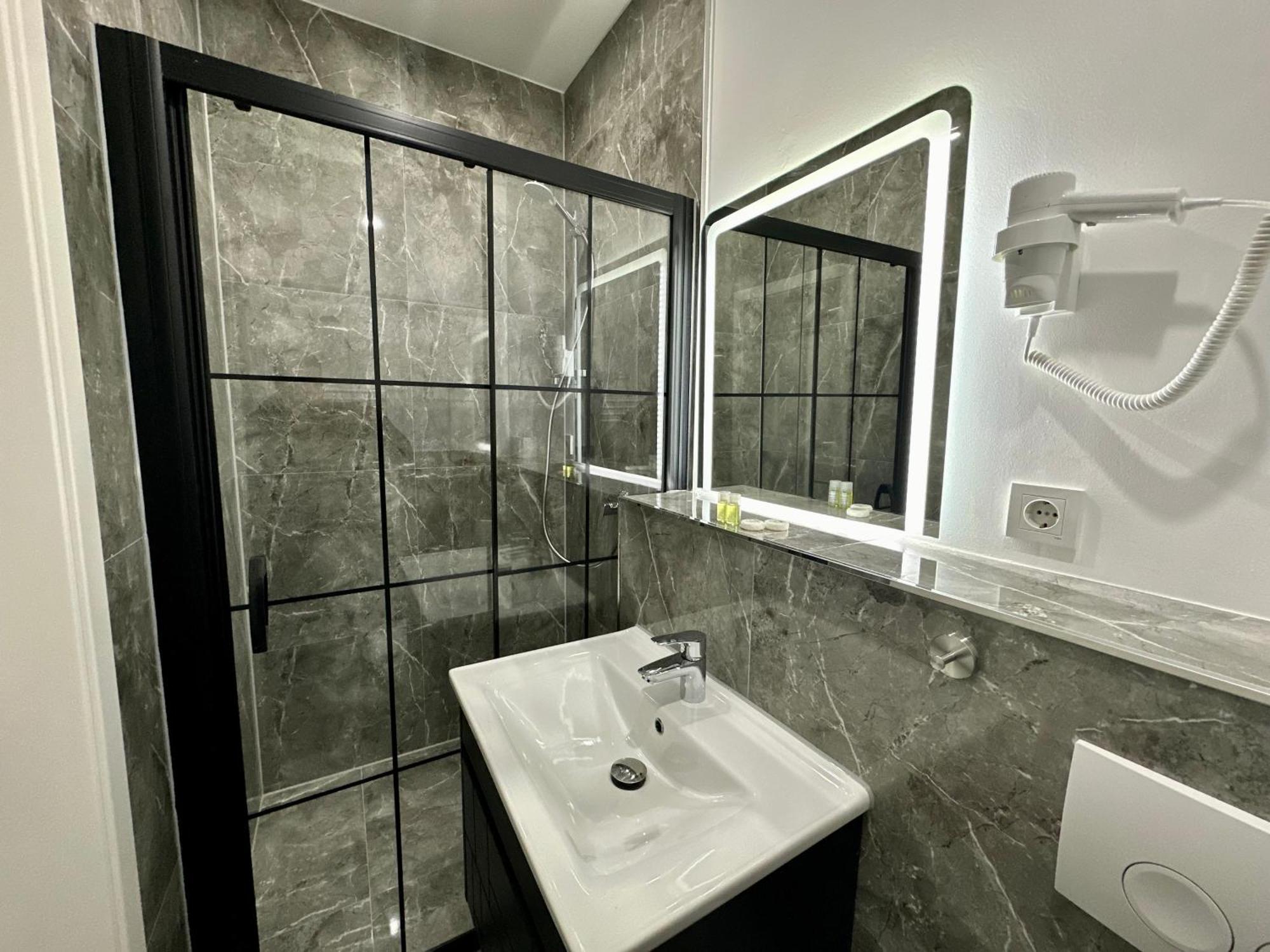 Durmaz Hotel 하노버 외부 사진